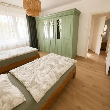 Zentrumsnahe Fuer Bis Zu 3 Personen Apartment