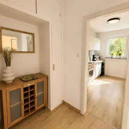 Zentrumsnahe Für Bis Zu 3 Personen Apartamento *